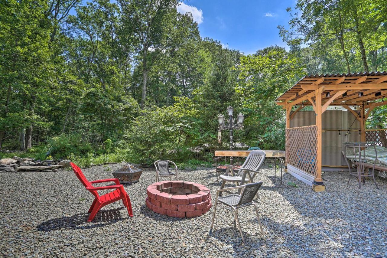 Henryville Home With Hot Tub About 5 Mi To Camelback! Екстер'єр фото